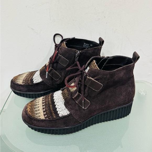 AEROSOLES Shoes - Aerosoles Woman's Umpire Lace‎ Up Brown Faux Fur Ankle Boots Sz 7